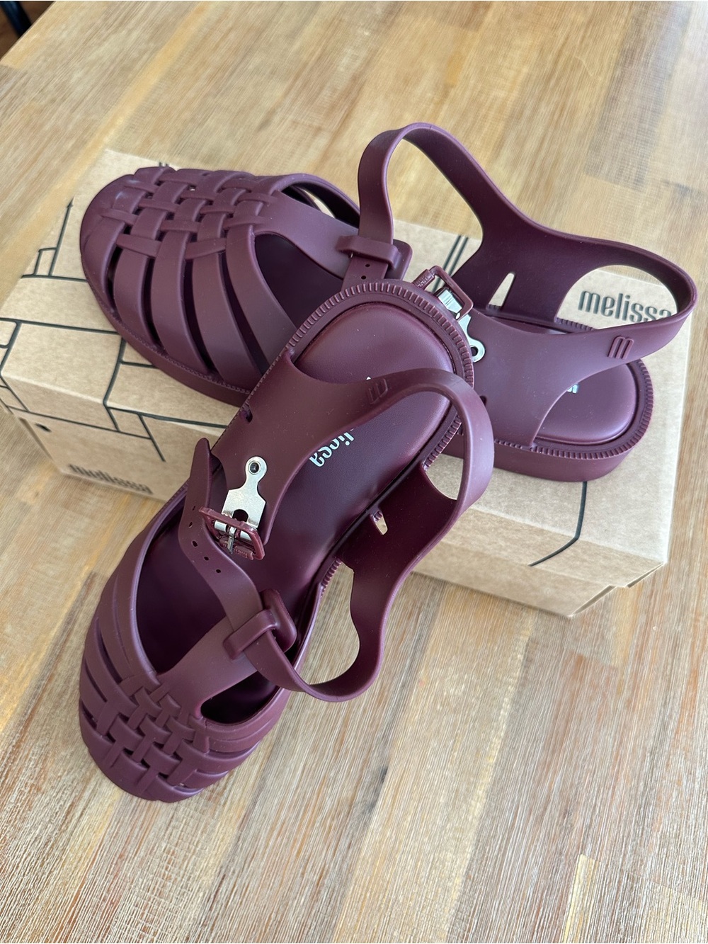 NIB Melissa Women’s Maroon Possession Jelly Fisherman Sandals - Picture 4 of 8